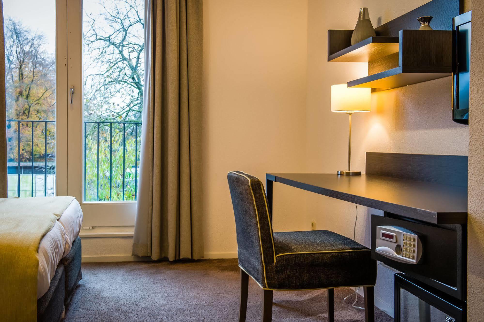 Parkhotel Auberge Vincent Nuenen Eksteriør bilde